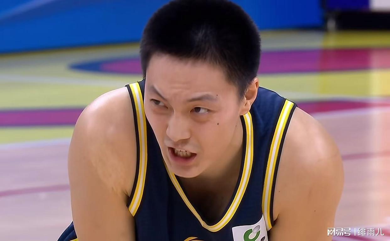 广东本赛季离队第一人？萨林杰坑惨杜锋，奎因确认留下！